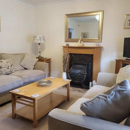 Grayz Townhouse - Free Onsite Parking For 2 Cars Villa Lincoln Exterior foto